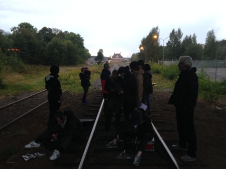 En av de avslutande scenerna till filmen förbereds vid Oskarshamns Järnvägsstation.